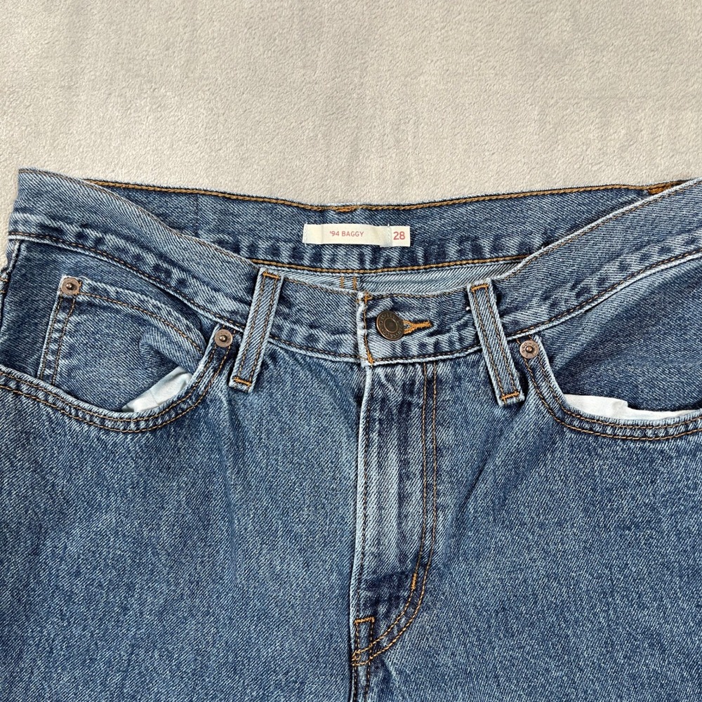 Levis 94 Baggy Jeans Womens 28 Medium Wash Blue Straight Leg A3510-0022 - Picture 3 of 6